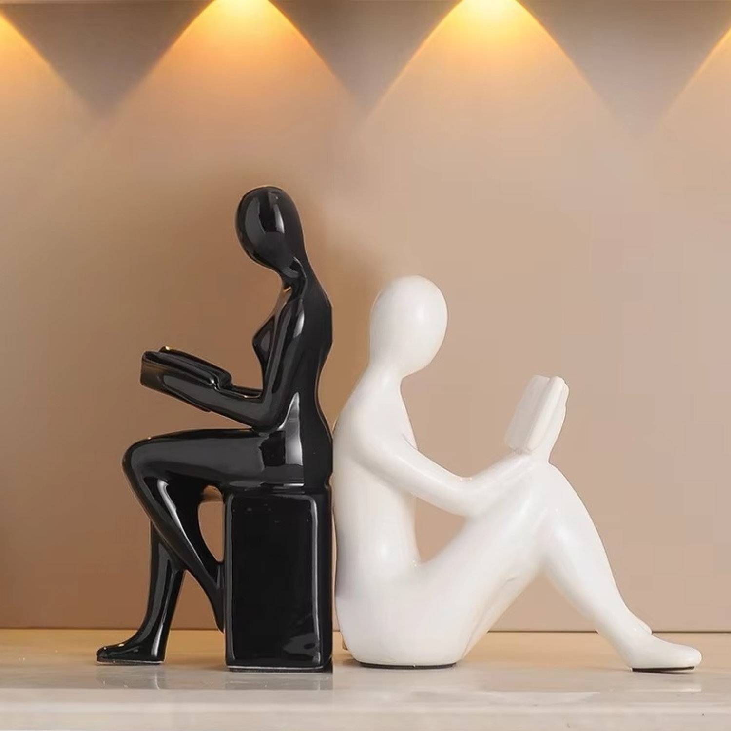 Nancy | Light Luxury Sitting Doll Figurine - Black white -2pcs - Sculptures