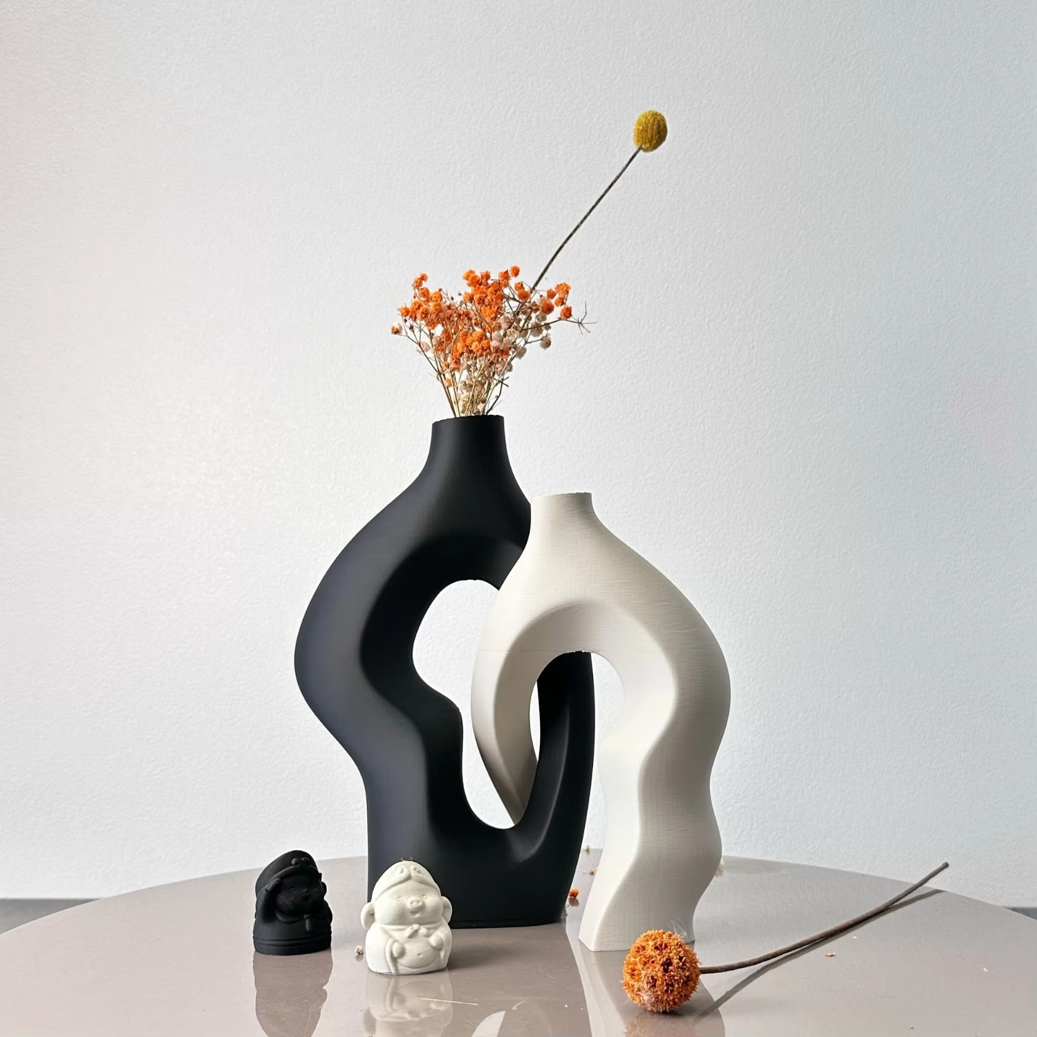 Annabelle | Modern Sculptural Vases for Dried Flowers & Home Tabletop Decor - Black S White m - Vases